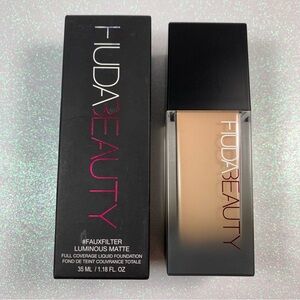 Huda Beauty Faux Filter Foundation Vanilla 120B BNIB